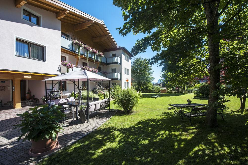 Aparthotel Kristall Altenmarkt im Pongau Exterior foto