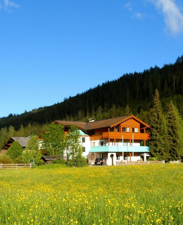Aparthotel Kristall Altenmarkt im Pongau Exterior foto