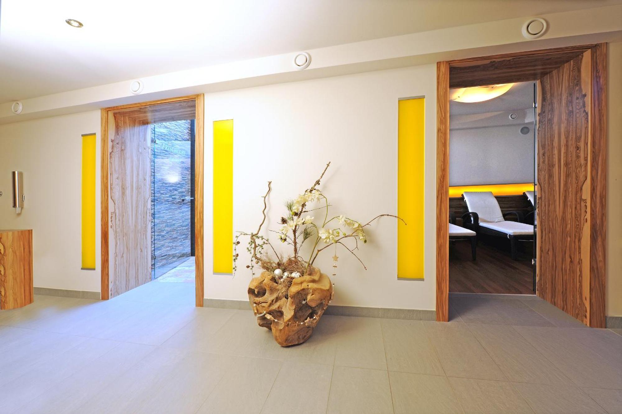 Aparthotel Kristall Altenmarkt im Pongau Exterior foto
